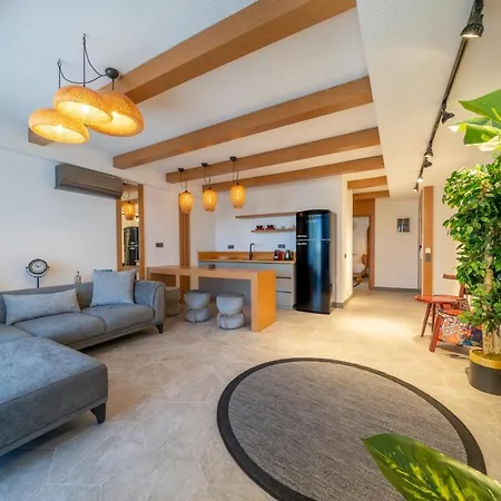 Hotel Lupia Suites *