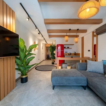 Lupia Suites *