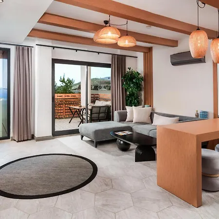 Lupia Suites Hotel
