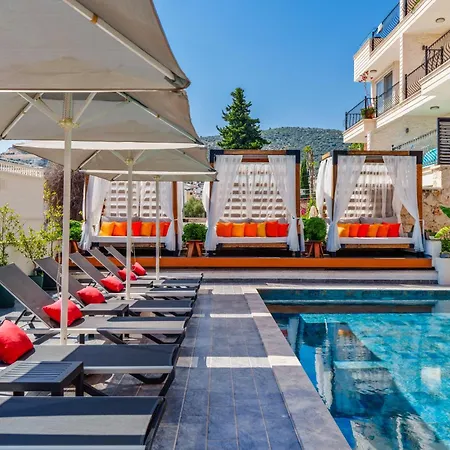Lupia Suites *